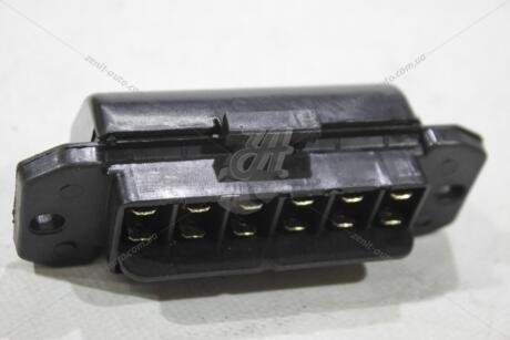 Блок предохранителей 2107 с/о (под цилиндр) короткий (6шт) 33 STANDARD 'ALT10100