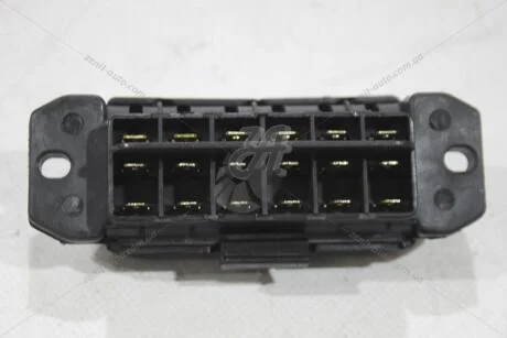Блок запобіжників 2107 с/з (під цилиндр) короткий (6шт) (Альтернатива) 33 STANDARD 'ALT10100