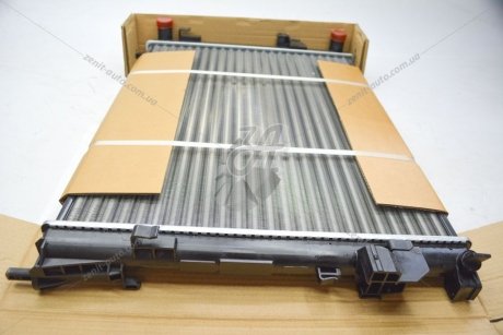 Радиатор охлаждения Renault Trafic II/Opel Vivaro 1.9 D, 2.0 (01-) ASAM 75376 (фото 1)