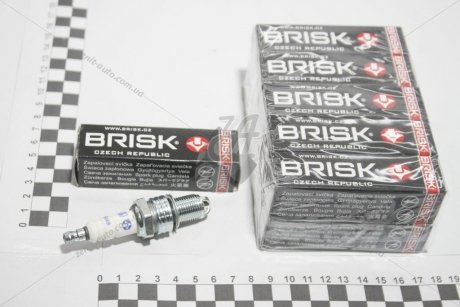 Свічка запалювання EXTRA BRISK LR17TC