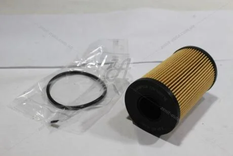 Фільтр масляний LAND ROVER DISCOVERY SPORT (14-), RANGE ROVER IV (COF100711E) CHAMPION 'COF100711E