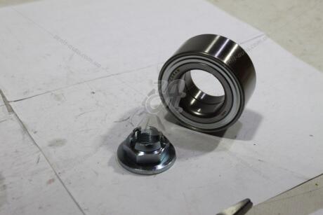 Подшипник ступицы FORD MONDEO III CORAM 'KCR13009