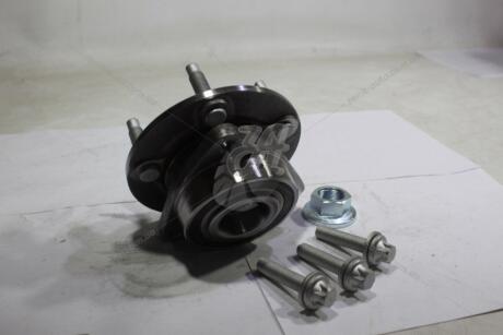 Подшипник ступицы колеса (комплект) Opel Astra J (09-15), Zafira (11-)/Chevrolet Cruze (09-) Opel Astra J (09-15), Zafira (11 CORAM 'KMR20009