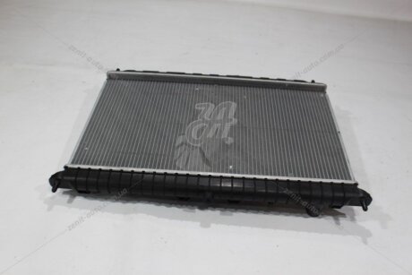 Радіатор охолодження Kia Rio 1,4-1,6i 06> AT AC+/- Doowon '253101G000