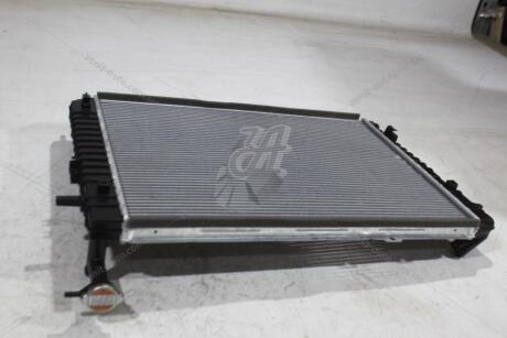Радіатор охолодження HY. NEW SPORTAGE/ HYUNDAI TUCSON 2009-2004 GSL A/T (25310-2E400) Doowon '253102E400