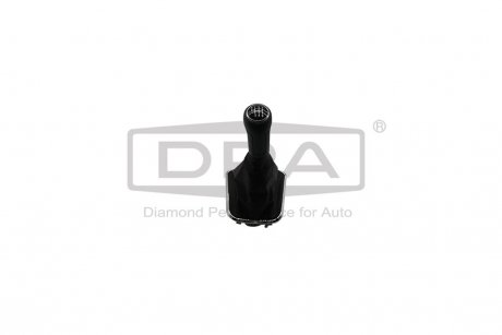 Чехол кулисы (черный) с ручкой переключения (черн 6ступ) VW Polo (09-14) DPA 77111635302 (фото 1)
