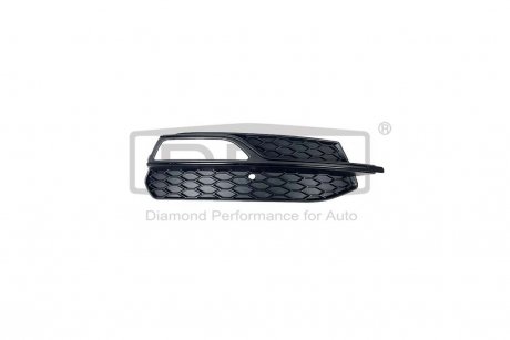 Решетка противотуманной фары правая спорт Audi A3 (13-16) DPA '88071886802