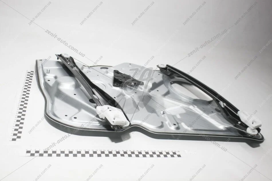 Стеклоподъемник передний правый без моторчика с рамкой Skoda Octavia (04-13) DPA 88370294702 (фото 1)