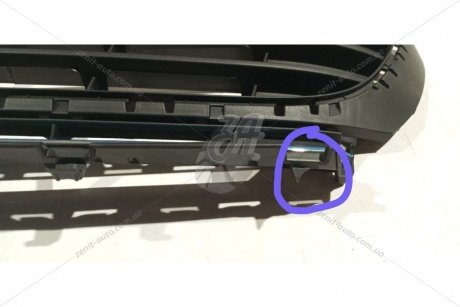 _уценка_сломана клипса_Решетка радиатора (нижняя центральная) VW Golf (13-) DPA '88531276602UCENKA