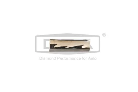 Накладка порога правая передняя (хром) VW Passat (14-) DPA 88531802402