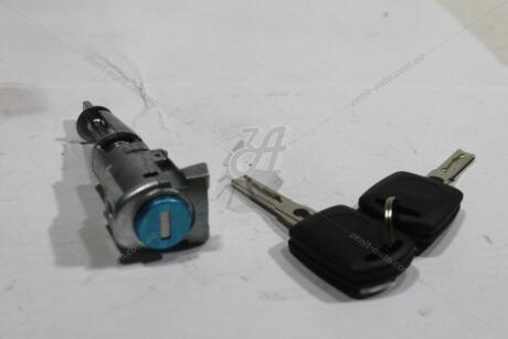 Личинка замка двери передней левой Skoda Octavia (04-13) DPA '88980886602