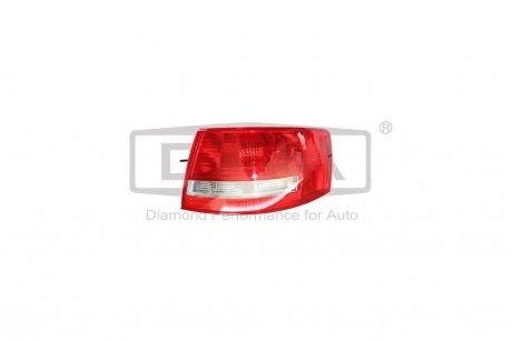 Фонарь правый наружный Audi A6 (04-11) DPA 89450203802