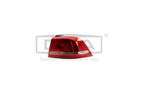 Фонарь правый внешний LED VW Passat (10-14) DPA 99451286102