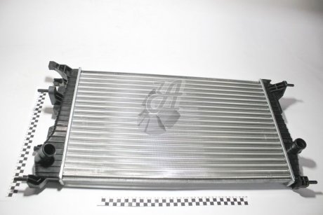 Радіатор охолодження Renault Fluence 1,5DCI EXXEL B030.28083 (фото 1)