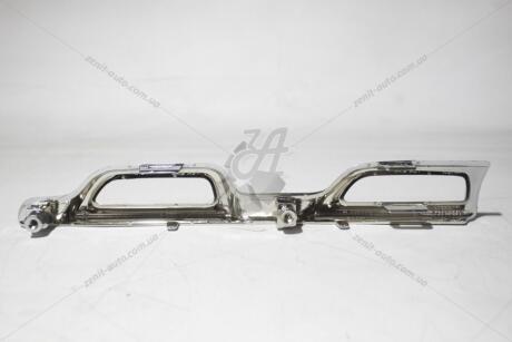 Накладка решітки передній права нижня Renault Duster EXXEL B030.81681