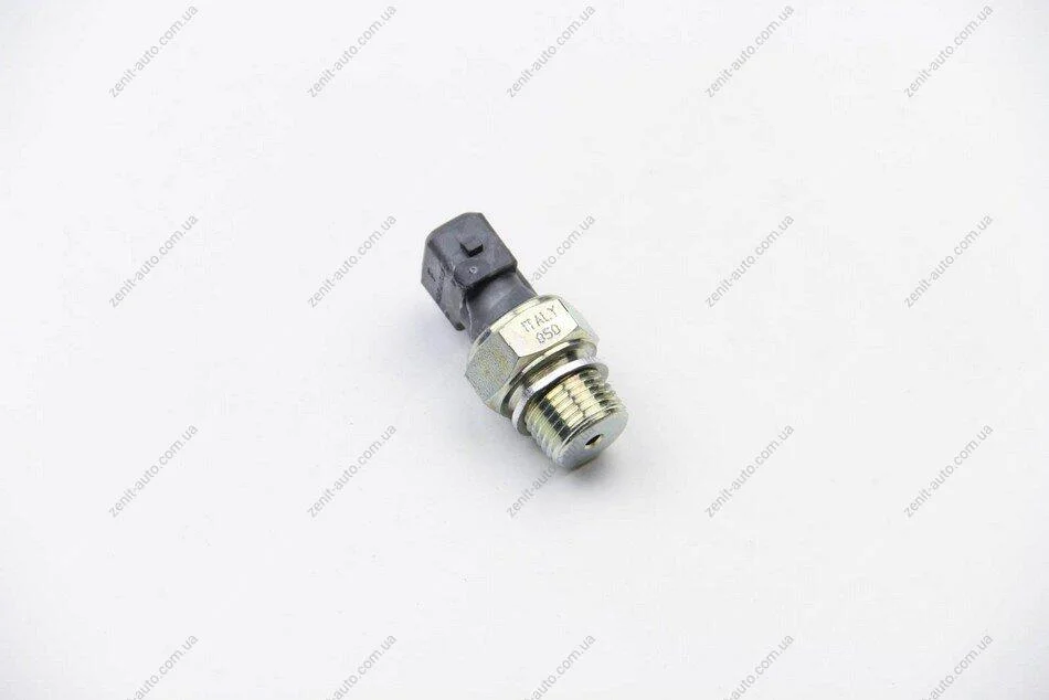 Датчик тиску оливи (0,5bar/1 конт./черный) BERLINGO/JUMPER 1.5-3.0 88-03 Facet FACET 7.0116 (фото 1)