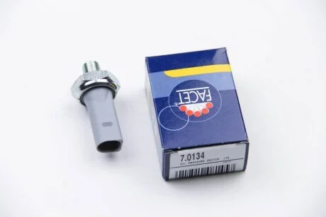 Датчик тиску оливи (0,75-1,05bar/1 конт./серый) SUPERB/CADDY II 1.8-2.5D 95-08 FACET 7.0134
