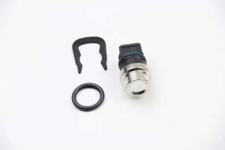 Датчик температури (4 конт./чорний) VW T4/Golf III 1.9D/2.4D 89-04 Facet FACET 7.3172