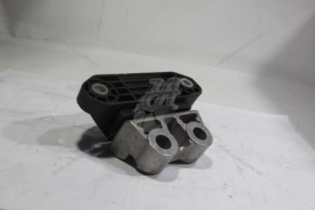 Подушка двигуна права Fiat 500X 1.6 (14-) (всередині) FAST OER 51999756