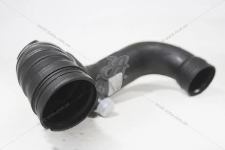Патрубок воздушного фильтра Fiat Doblo (10-) 1.4i (от фильтра) FIAT Fiat/Alfa/Lancia 46826960