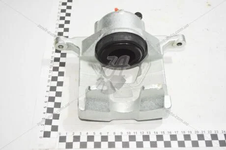 Суппорт Cruze R15 перед прав под вентилируемый диск GM 13301190