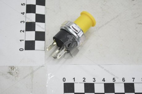 Датчик тиску масла Нексія (3-х конт) GM 25036834 (фото 1)