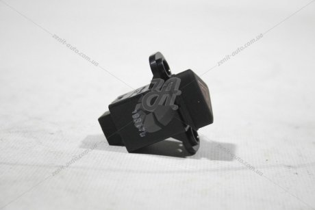 Кнопка аварийной сигнализации Aveo T300/Cruze/Trax/Cobalt GM 95282258 (фото 1)