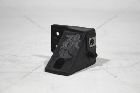 Кронштейн фары Spark/R2 лев GM 95982962
