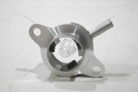 Корпус термостату Ланос 1,6 нижній GM 96180615