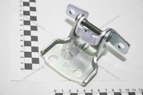 Петля двери Матиз зад низ лев GM 96320398