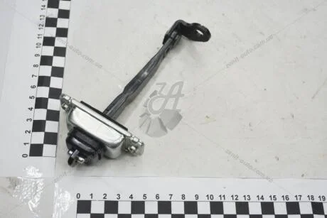 Ограничитель двери Авео Т250 зад прав GM 96649097