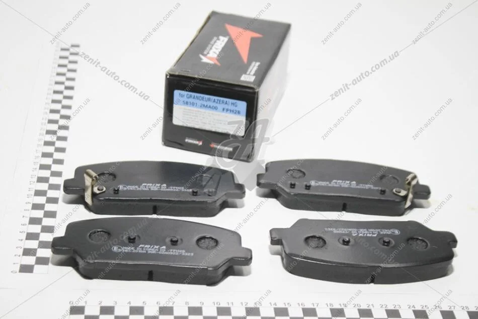 Колодки гальмівні передні Hyundai Grandeur (11-) / KIA Optima (10-15) (SP1403, SP1720, SP1721) FRIXA Hankook FPH28 (фото 1)