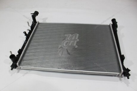 Радіатор охолодження Kia Forte, Cerato (08-12) HCC/ HANON '253101M300