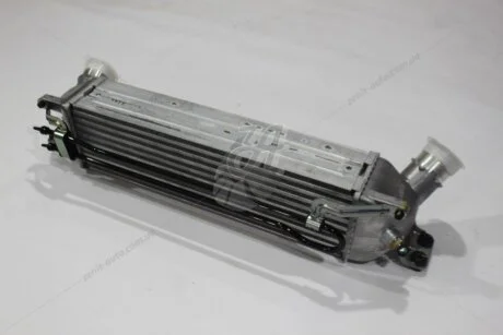 Радіатор інтеркулера Hyundai H-1 2.5CRDi (07-) HCC/ HANON '281904A700