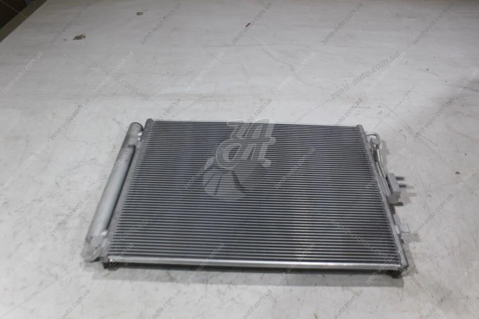 Радиатор кондиционера KIA SOUL PETROL 2012-2008 (97606-2K000) HCC/ HANON '976062K000 (фото 1)