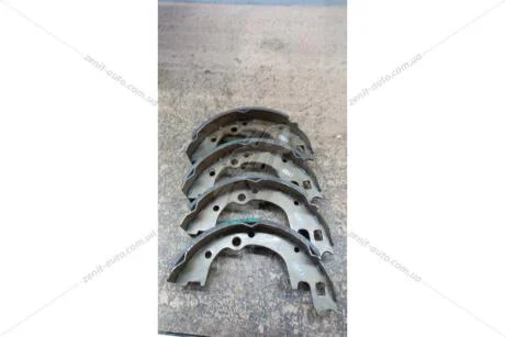 Колодки тормозные задние барабанные Pregio, Besta (-05) (0K756-26-38ZA) Mobis Hyundai/Kia/Mobis '0K7562638ZA