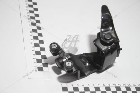 Ролик двери сдвижной левой центральный H-1 (07-, 15-, 18-) Mobis Hyundai/Kia/Mobis 83930-4H000