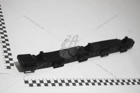 Кронштейн бампера заднього правий Mobis Hyundai/Kia/Mobis 86614-2S000