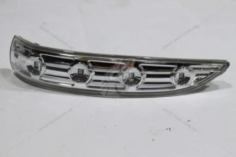Повторитель поворота в зеркале левый (87614-2S200) Mobis Hyundai/Kia/Mobis '87614-2S200