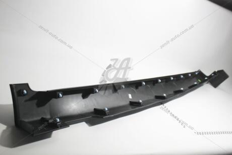 Накладка порога правого (87752-F1100) Mobis Hyundai/Kia/Mobis '87752F1100 (фото 1)