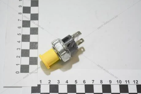 Датчик тиску масла Нексія (3-х конт) (25036834) KG0900027 KAP KAP (KoreaAutoParts) 'KG0900027