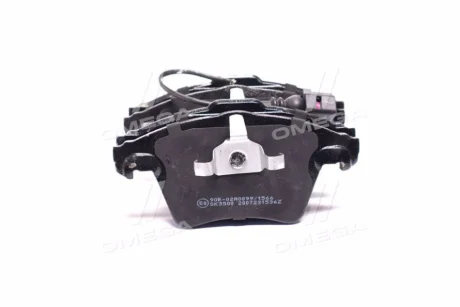 Колодки гальмівні дискові передні (+ датчик) VW (T5,T6) (05P1536) LPR '05P1536