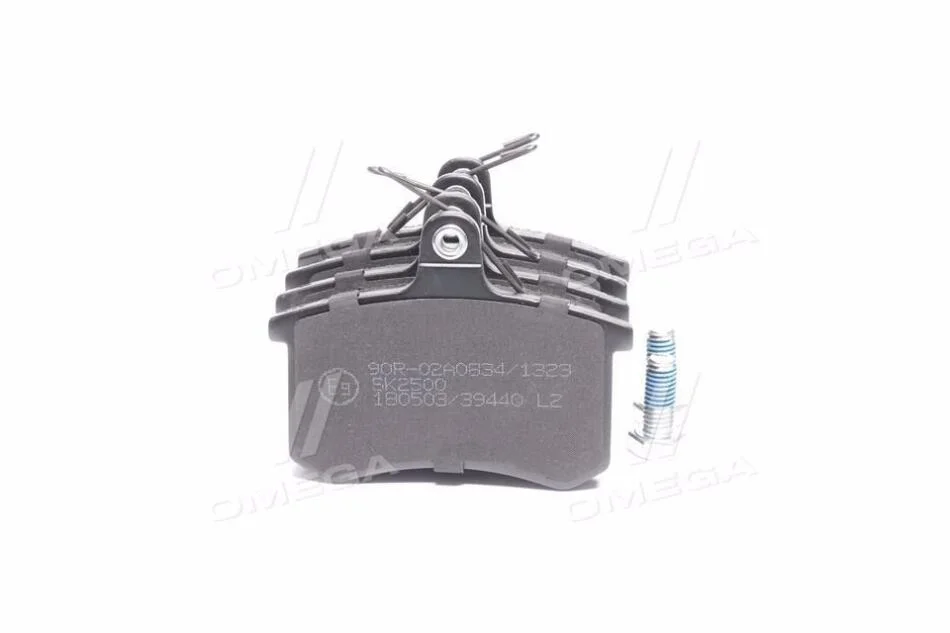 Колодки гальмівні дискові задні (+ болти) Audi A4 B5, A6 C4, 100 (C3,C4) (05P440) LPR '05P440 (фото 1)