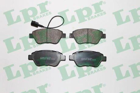 Колодки гальмівні дискові передні (+ датчик) Fiat Idea (03-), Stilo (01-06) LPR '05P763