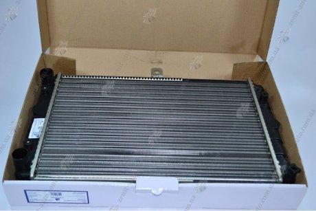 Радиатор охлаждения Сенс (алюм) LUZAR LRc 01083 (фото 1)