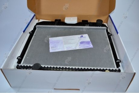 Радиатор охлаждения УАЗ 3160 /3163 (алюм-паяный) LUZAR LRc 0360b (фото 1)
