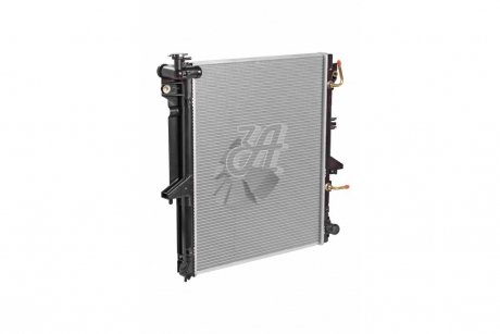 Радиатор охлаждения Mitsubishi L200 (06-)/Pajero Sport (08-) 3.0i/3.2D AT LUZAR LRc 11152