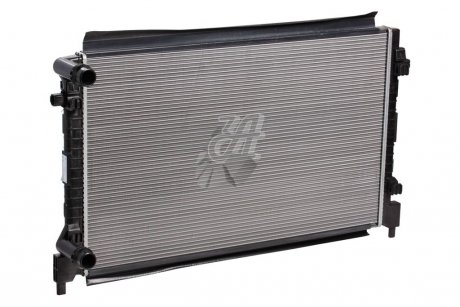 Радиатор охлаждения Skoda Octavia A7 (13-)/VW Golf (12-) 1.6i LUZAR LRc 1851 (фото 1)