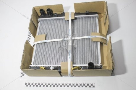 Радиатор охлаждения Honda Fit (01-)/Jazz (01-) 1.2i/1.3i M/A LUZAR LRc 2319 (фото 1)