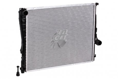 Радиатор охлаждения BMW 3 (E46) (98-) LUZAR LRc 26118 (фото 1)